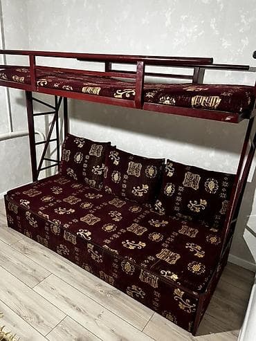 адна спалный: Двухъярусная кровать-чердак с нижним двуспальным спальным местом. - — 7