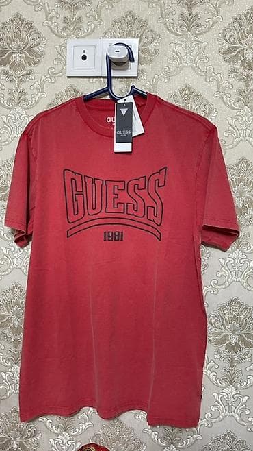 tech flece: Футболка GUESS мужская - Бренд: GUESS (логотип и надпись “GUESS — 2