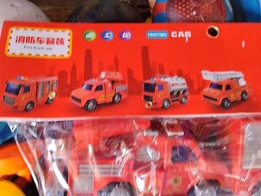 инерционный: Набор игрушечных пожарных машин Fire Truck Set - В комплекте 4 модели — 2