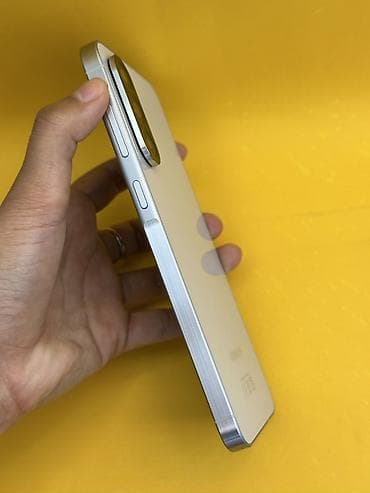 Техника жана электроника: Samsung Galaxy A56, Колдонулган, 128 ГБ, түсү - Ак, Бөлүп төлөө менен, 2 SIM — 3