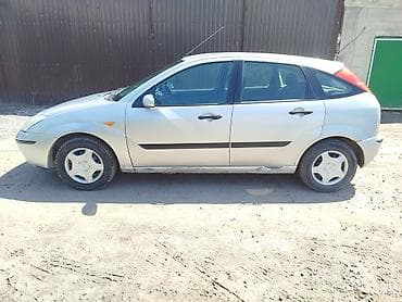 Ford Focus: 2003 г., 1.6 л, Механика, Бензин, Хэтчбэк — 3