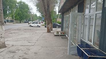 Парикмахерский сатылат ичинде баары калат,детский столдон башкасы