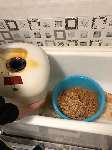 чистка водонагревателей: Услуга: установка и чистка водонагревателей Ariston. Установка чистка — 6