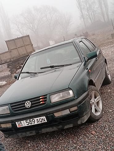 Volkswagen: Volkswagen Vento: 1995 г., 1.8 л, Механика, Бензин, Седан — 5