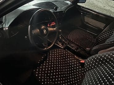 чехии: BMW 5 series: 1990 г., 2.5 л, Ручные, Бензин, Седан — 8