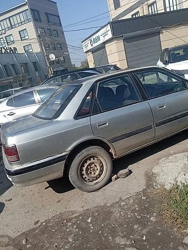 mazda cronos: Mazda 626: 1990 г., 1.8 л, Механика, Бензин, Седан — 2