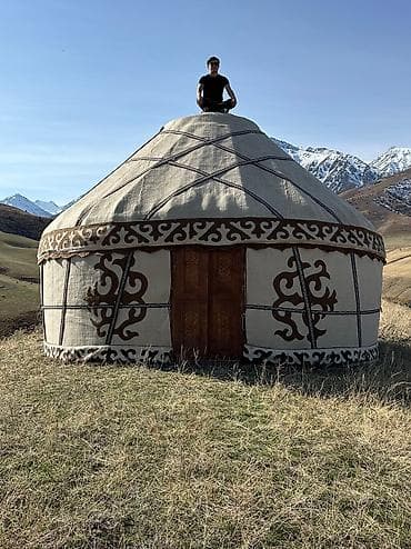 Аренда юрты, Каркас Деревянный, 65 баш, С полом, Стол, Самовар — 1