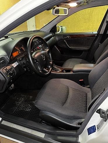 Продажа авто: Mercedes-Benz C-Class: 2003 г., 2.6 л, Автомат, Бензин, Универсал — 8