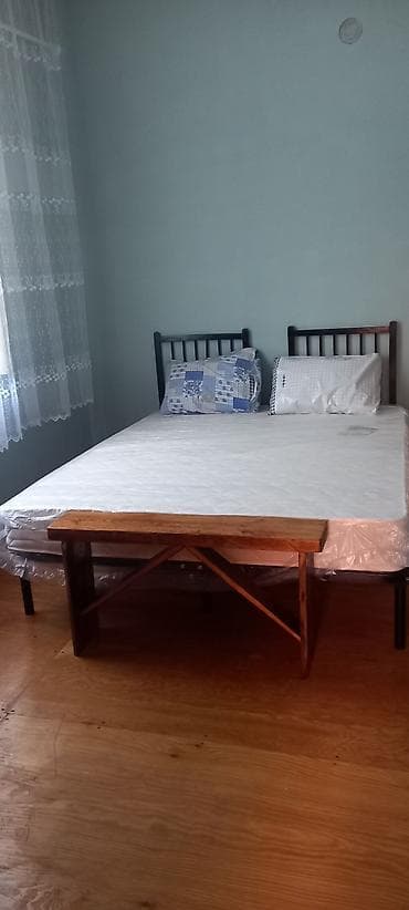 Сдаётся комната в частном доме. - Просторная спальня с двуспальной