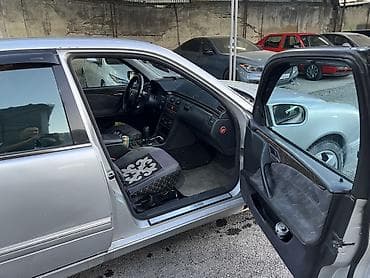 mersedes e klass: Mercedes-Benz E-Class: 2010 г., 2.4 л, Механика, Бензин, Седан — 6