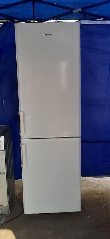 бытовой холодильник: Холодильник Hisense, Двухкамерный, De frost (капельный) — 1