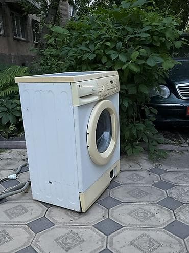 мыка: Стиральная машина LG, фронтальная загрузка, загрузка до 5 кг — 3