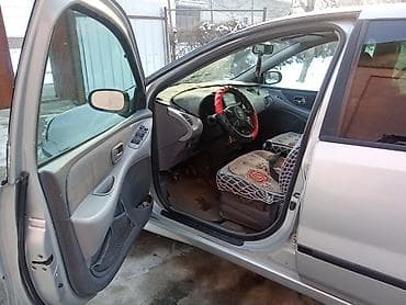 mazda demio 2006: Nissan Almera Tino: 2004 г., 1.8 л, Механика, Бензин, Хэтчбэк — 7