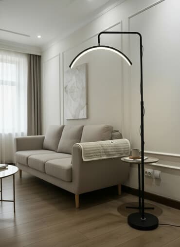 лампа фото: Напольный светильник-торшер с дугообразной LED-планкой - Современный — 1