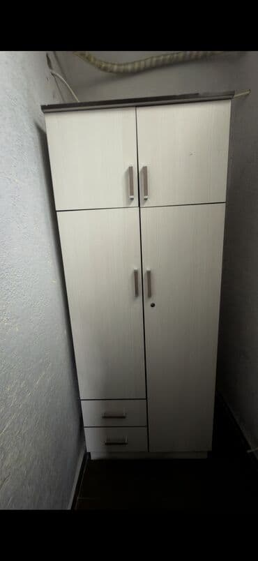 Вешалки: Срочно продаю шкаф — 2