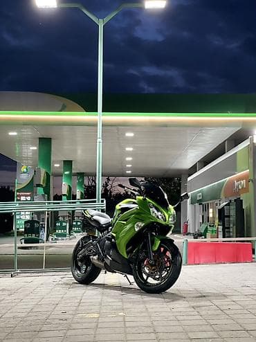 Спортбайк Kawasaki, 650 куб. см, Бензин, Чоңдор үчүн, Колдонулган — 1