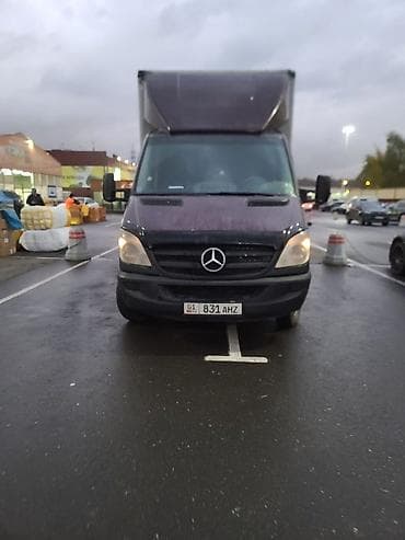 sprinter rx: Грузовой фургон Mercedes-Benz Sprinter с тент-фургоном и гидробортом — 1