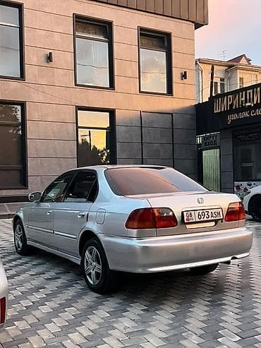 реки: Honda Civic: 2000 г., 1.6 л, Автомат, Бензин, Седан — 5