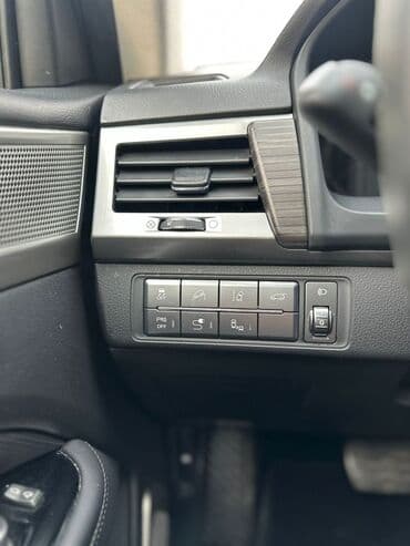 продаю связи с переездом: Ssangyong Rexton: 2019 г., 2.2 л, Автомат, Дизель, Внедорожник — 8