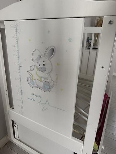 bunk bed: Детская кроватка с маятником и ящиком. Требуется ремонт основания под — 2