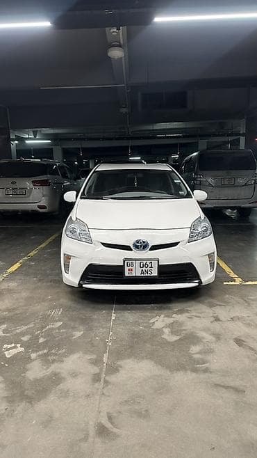 бампер на приус: Toyota Prius: 2015 г., Автомат, Гибрид, Лифтбек — 2