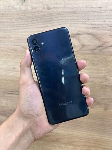 Samsung Galaxy A04 (модель SM-A045F/DS) - Экран: 6.5", V-образный