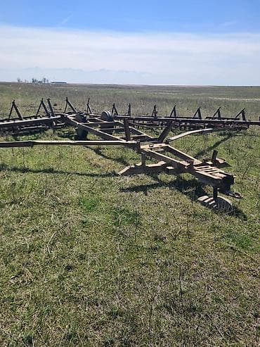 калеса на фит: Диски лущильник, захват 12 метров Описание: - Многоступенчатая — 4