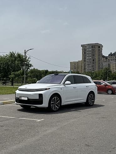 zero x neo: Lixiang L7: 2024 г., Гибрид, Кроссовер — 3