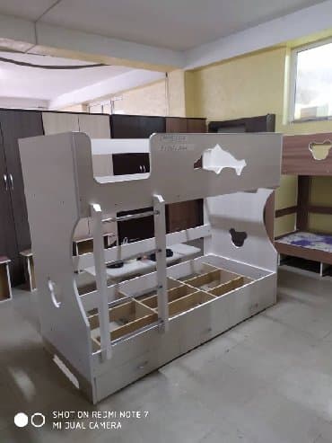 детский шфанер: Для детей 
размеры 180&80
материал ЛДСП — 3