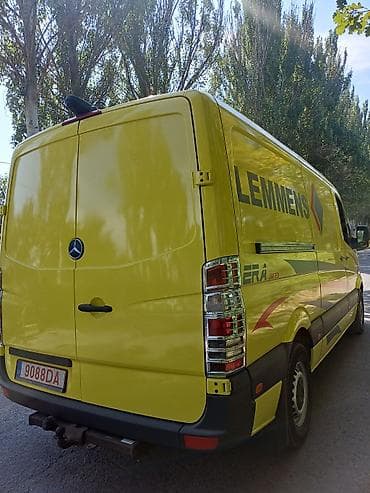 рекстон авто: Грузовой фургон Mercedes‑Benz Sprinter (длинная база), желтый — 2