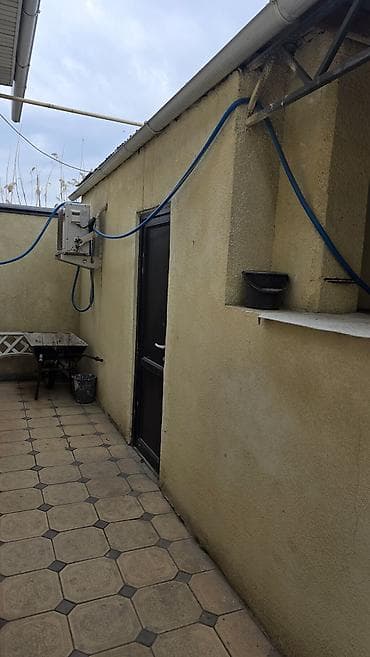 продаю дом ала тоо 1: Продается дом в с.Ленинском на первой линии ул. Алма-Атинской — 1