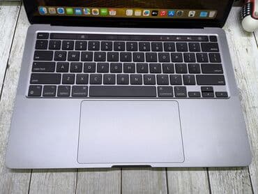 планш: Ноутбук, Apple, 8 ГБ ОЗУ, Apple M1, 13.3 ", память NVMe SSD — 3