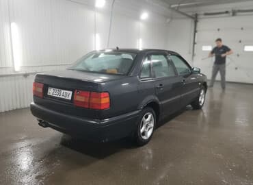 Volkswagen Passat: 1994 г., 1.8 л, Механика, Бензин, Седан