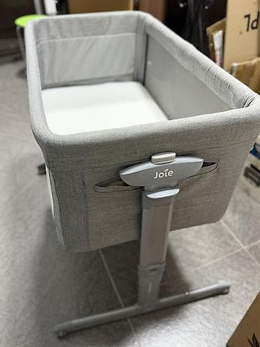 ош жапалак: Балдар үчүн кошумча коюлган керебет, Колдонулган, Дөңгөлөктүү, түсү - Боз — 4