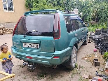 Nissan X-Trail: 2003 г.