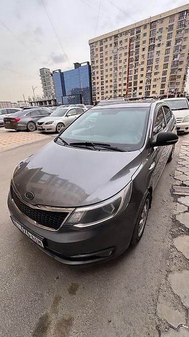 кия рио: Kia Rio: 2015 г., 1.4 л, Автомат, Газ, Седан — 2