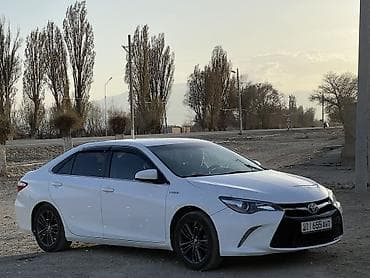 Toyota Camry: 2015 г., 2.5 л, Вариатор, Гибрид, Седан