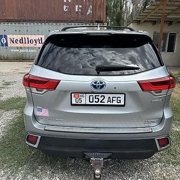 Toyota Highlander: 2019 г., Гибрид, Кроссовер — 5
