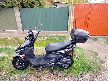 чехлы бу: Тип скутера 150 куб. см, Бензин — 7