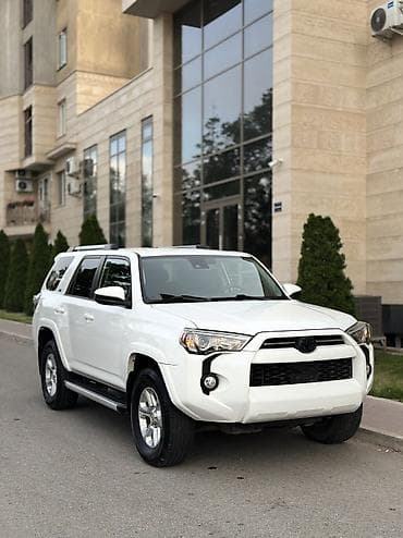 Продажа авто: Toyota 4Runner: 2020 г., 4 л, Автомат, Бензин, Внедорожник — 3