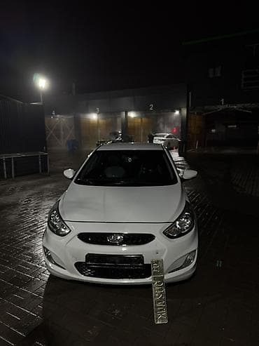 matiz 2013: Hyundai Accent: 2019 г., 1.4 л, Автомат, Газ, Седан — 2