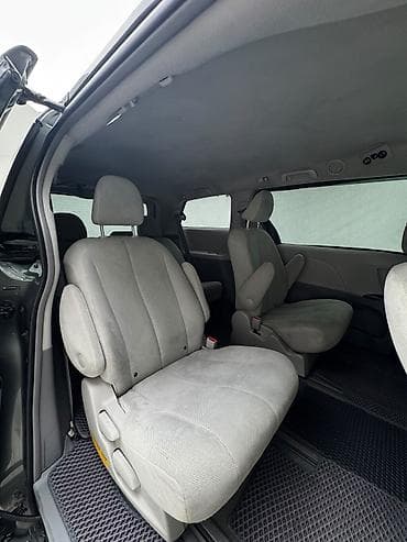 sprinter 516: Toyota Sienna: 2010 г., 3.5 л, Автомат, Бензин, Минивэн — 8