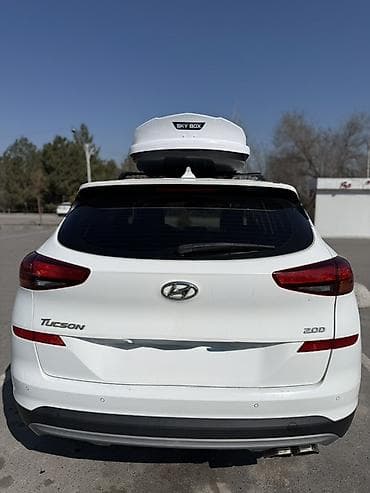 салон машины: Hyundai Tucson: 2019 г., 2 л, Автомат, Дизель, Кроссовер — 2