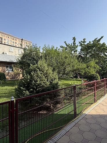 Усадьба в районе Джал, первая линия, ул. Садырбаева. Участок 16 соток — 6