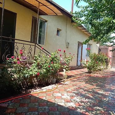 mega hous: Сдается/предлагается дом с просторными комнатами и двором. - Большая — 9