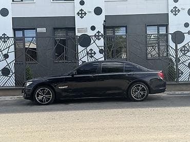 fit shuttle: BMW 750LI: 2011 г., 4.4 л, Робот, Бензин, Седан — 10