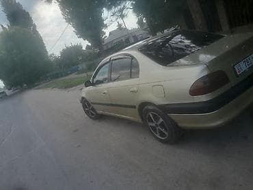 шторка на авенсис: Toyota Avensis: 2002 г., Седан — 4