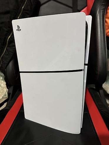 комп для игр: Игровая консоль PlayStation 5 (белая) - Модель: PS5, версия без — 3