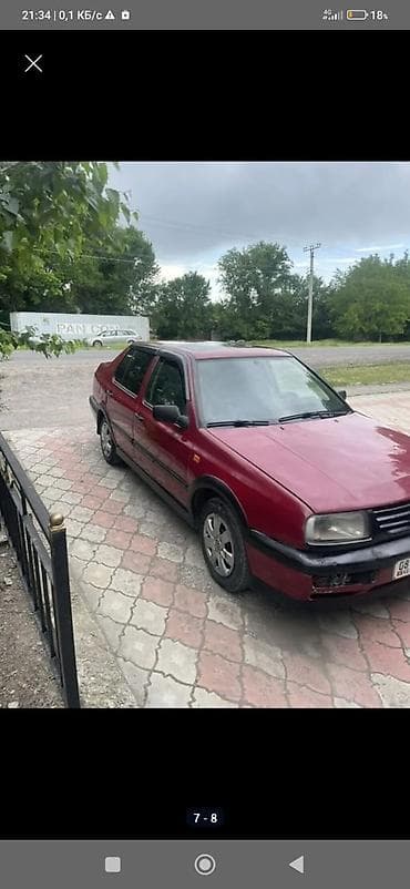 Volkswagen Vento: 1994 г., 1.8 л, Механика, Бензин, Седан at lalafo.kg Volkswagen Vento: 1994 г., 1.8 л, Механика, Бензин, Седан