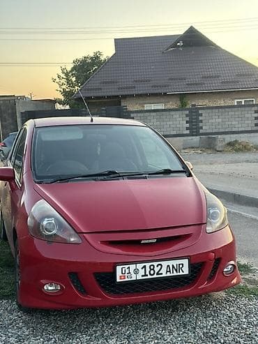 Продажа авто: Honda Fit: 2003 г., 1.3 л, Вариатор, Бензин, Хэтчбэк — 2